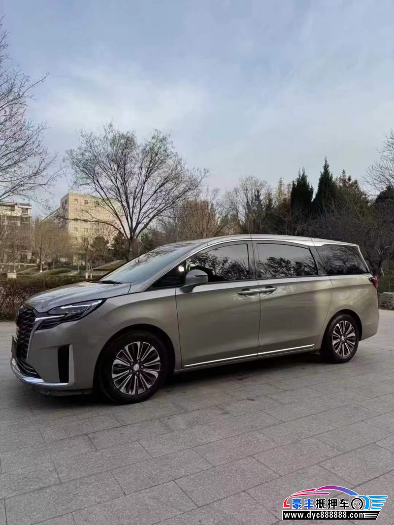 24年别克GL8轿车抵押车出售