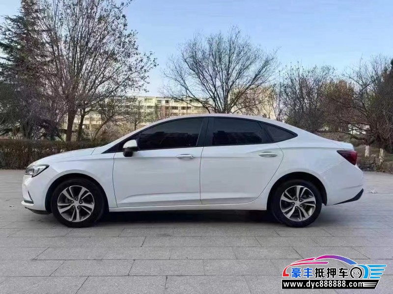 22年别克威朗轿车抵押车出售