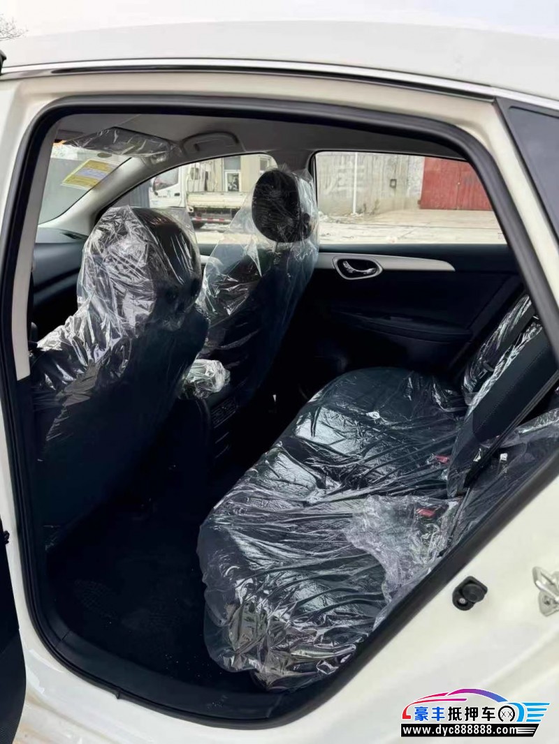 25年日产轩逸轿车抵押车出售