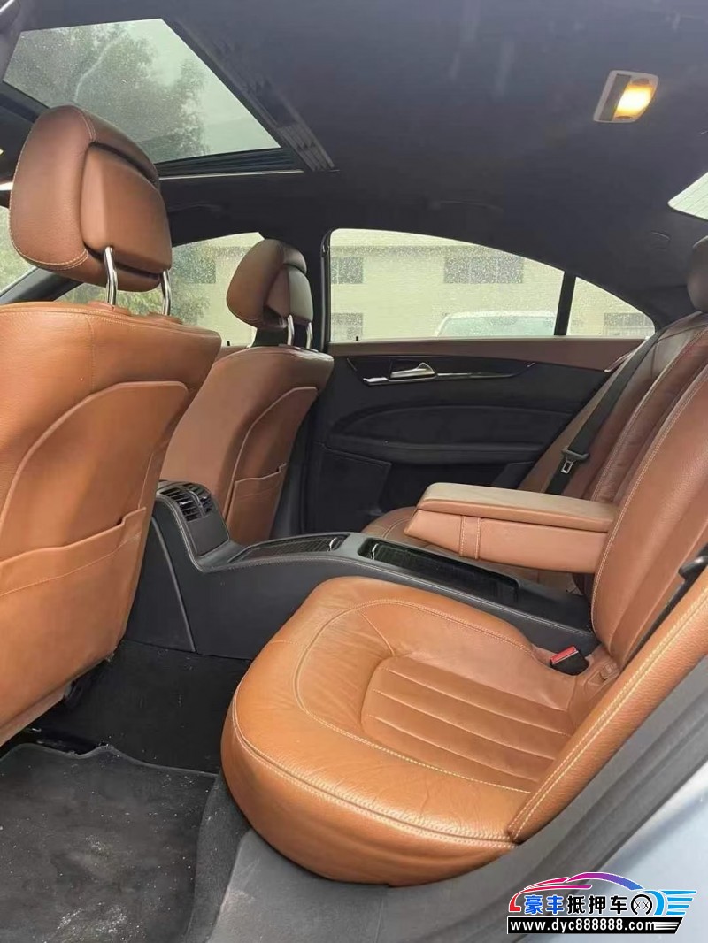 15年奔驰CLS轿车抵押车出售