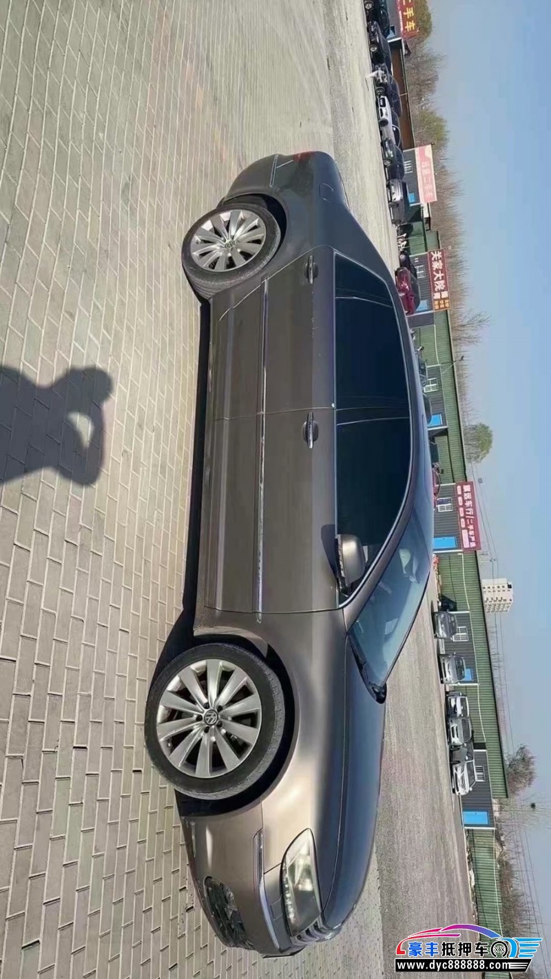 13年大众辉腾轿车抵押车出售