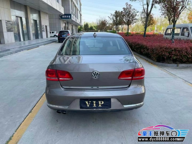 16年大众迈腾轿车抵押车出售