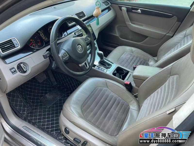 16年大众迈腾轿车抵押车出售