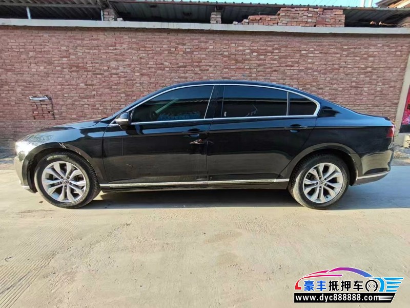 19年大众迈腾轿车抵押车出售