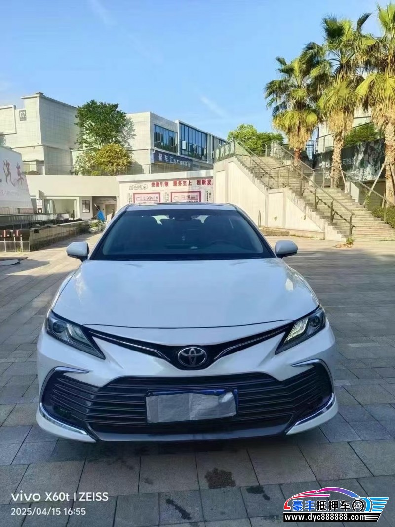 22年丰田凯美瑞轿车抵押车出售