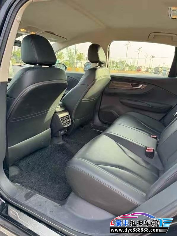 23年红旗EQM5轿车抵押车出售