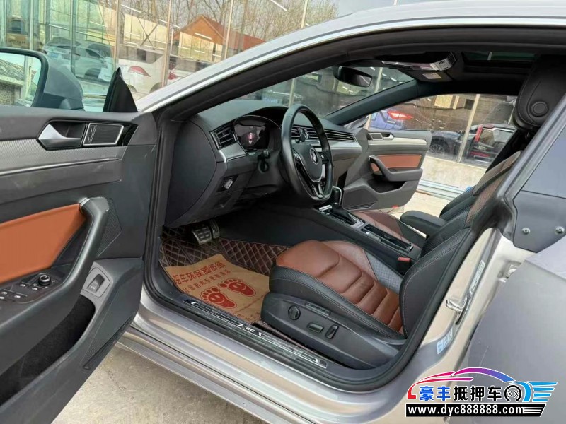 19年大众CC轿车抵押车出售