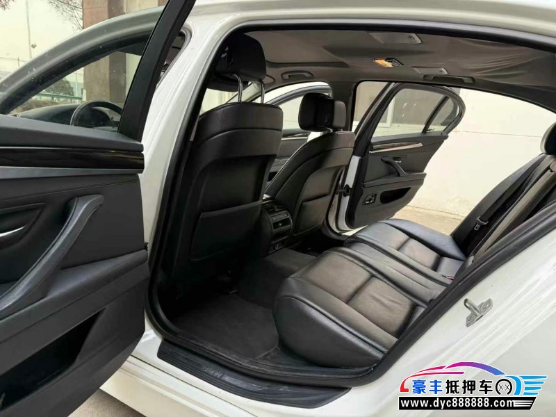 13年宝马5系轿车抵押车出售