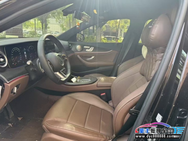 23年奔驰E轿车抵押车出售