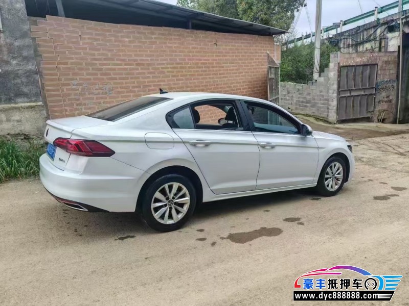 22年大众宝来轿车抵押车出售