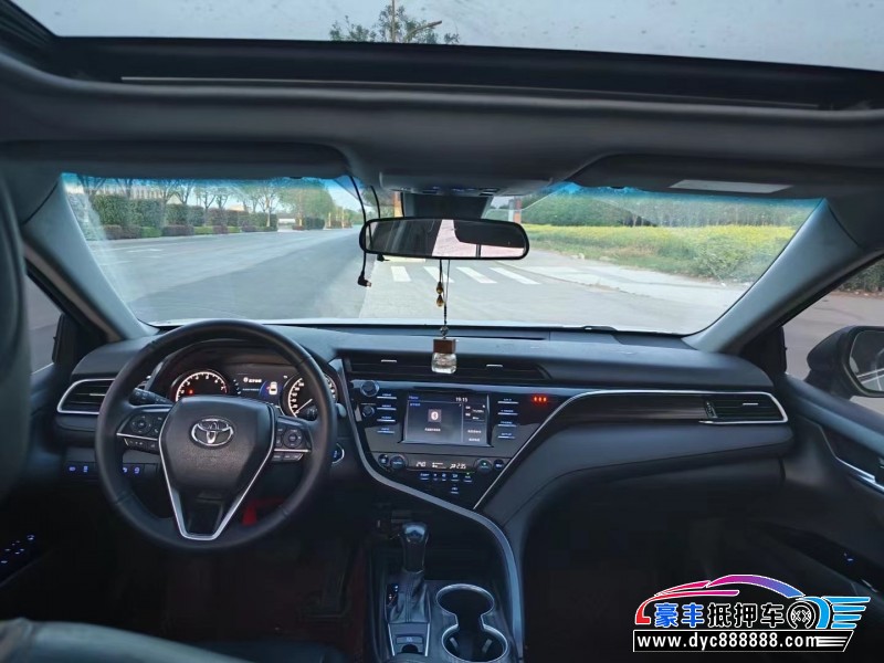 18年丰田凯美瑞轿车抵押车出售