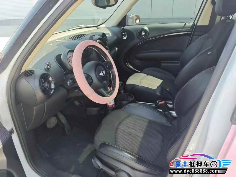 14年宝马MINISUV抵押车出售