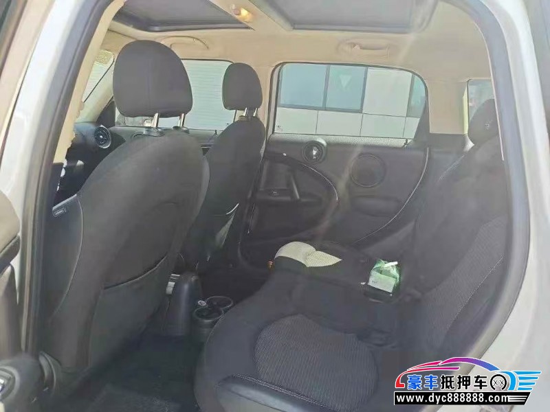 14年宝马MINISUV抵押车出售