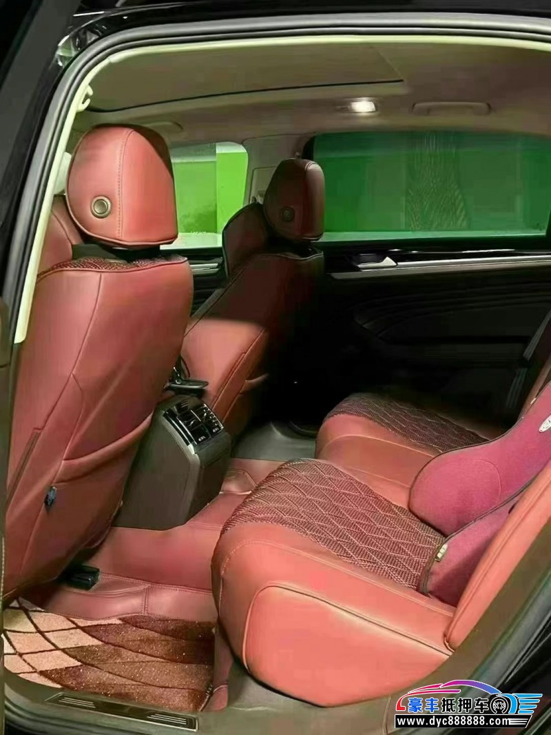 22年大众辉昂轿车抵押车出售