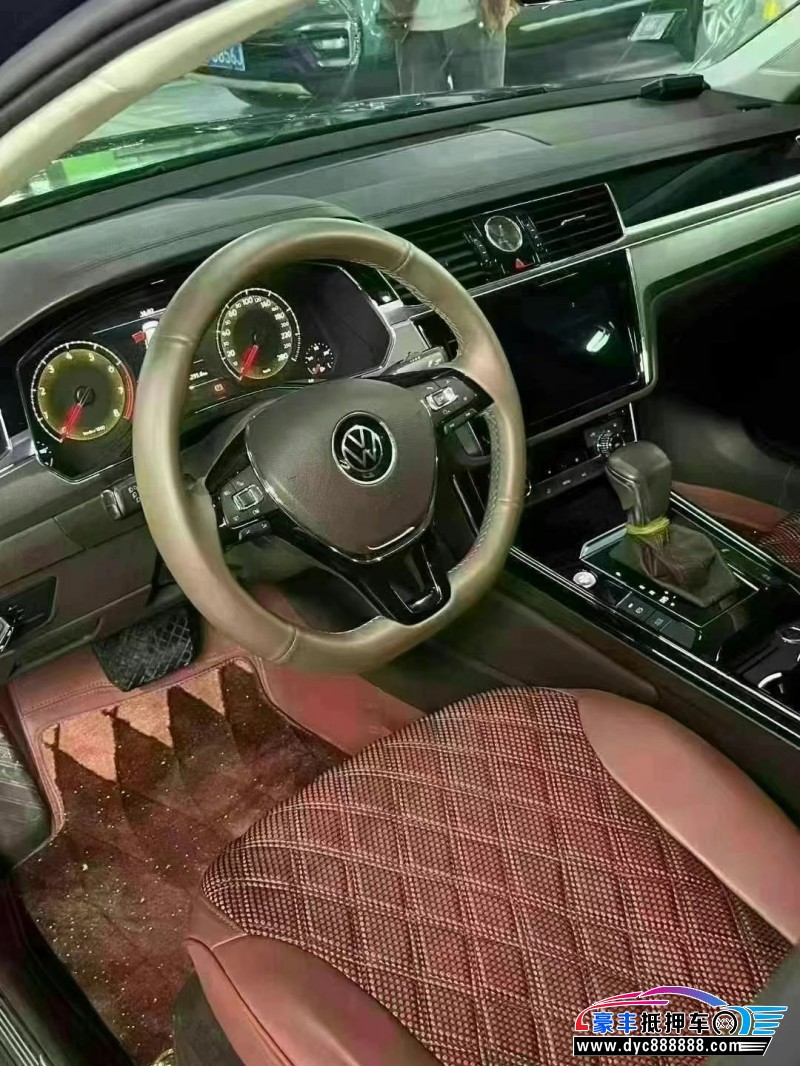 22年大众辉昂轿车抵押车出售