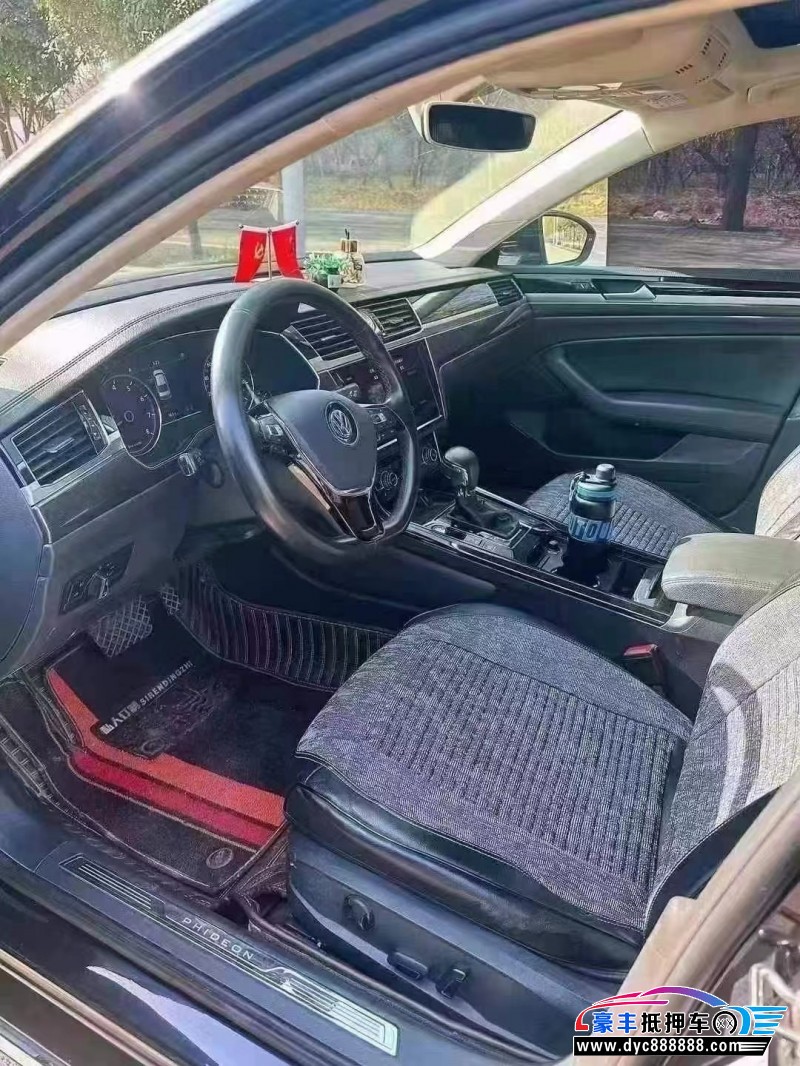 20年大众辉昂轿车抵押车出售