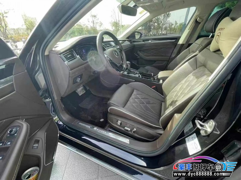 21年大众辉昂轿车抵押车出售