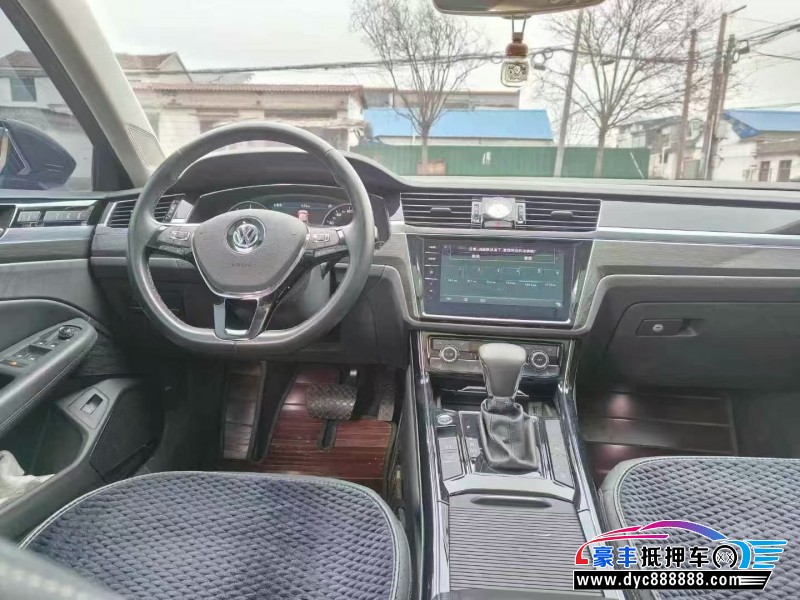 20年大众辉昂轿车抵押车出售