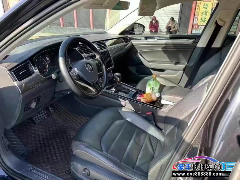 20年大众辉昂轿车抵押车出售