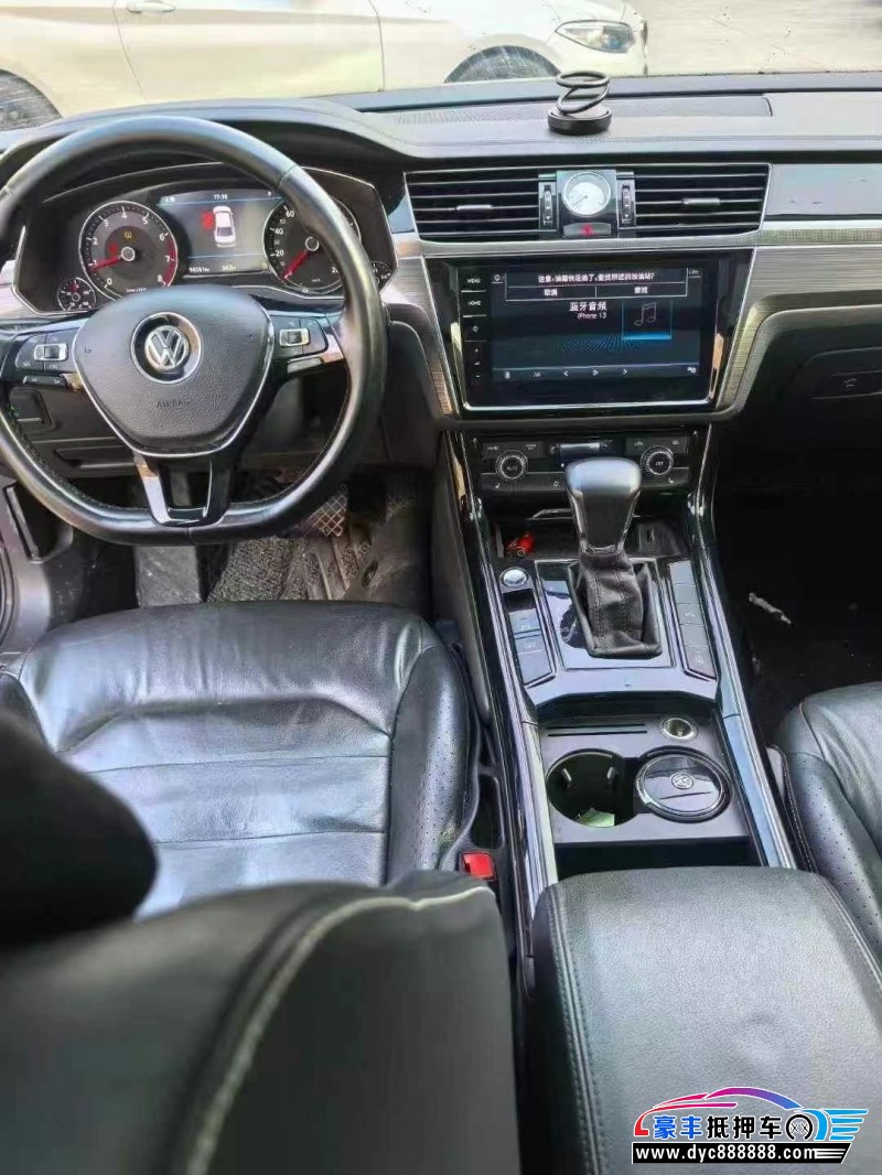 20年大众辉昂轿车抵押车出售