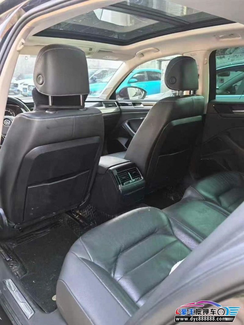 20年大众辉昂轿车抵押车出售