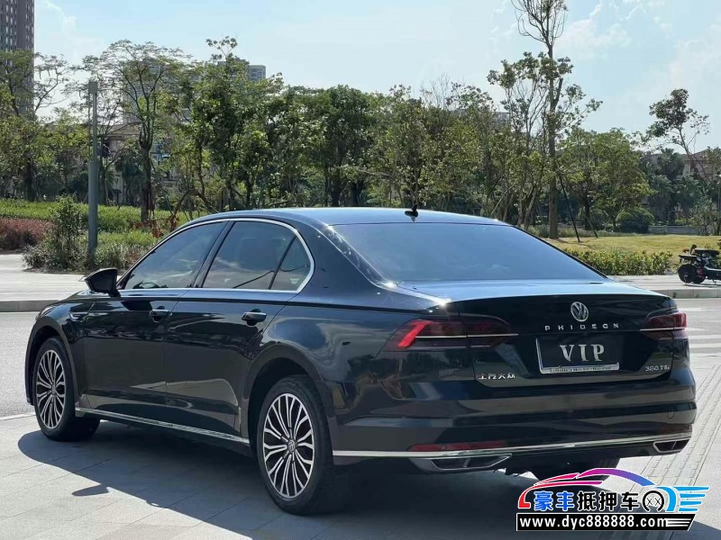 18年大众辉昂轿车抵押车出售