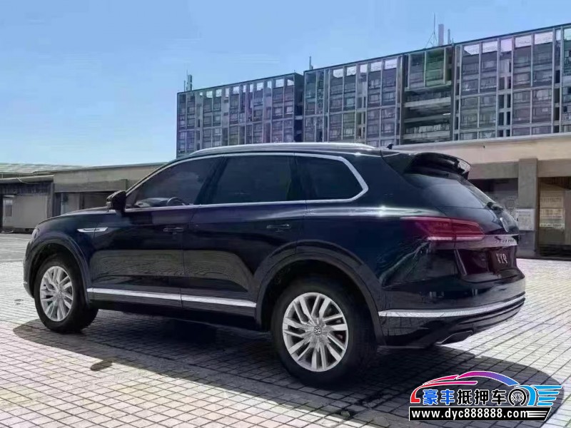 19年大众途锐SUV抵押车出售