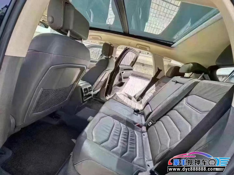 19年大众途锐SUV抵押车出售