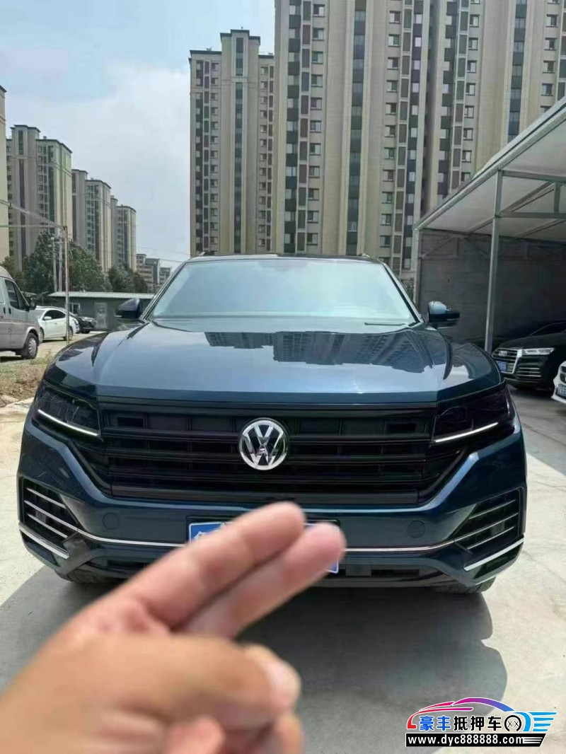 19年大众途锐SUV抵押车出售