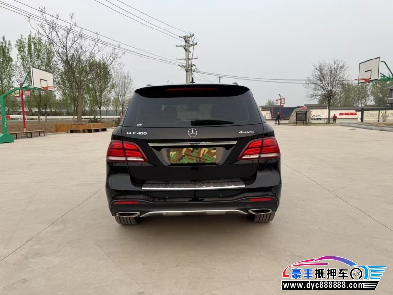 17年奔驰GLE轿车抵押车出售