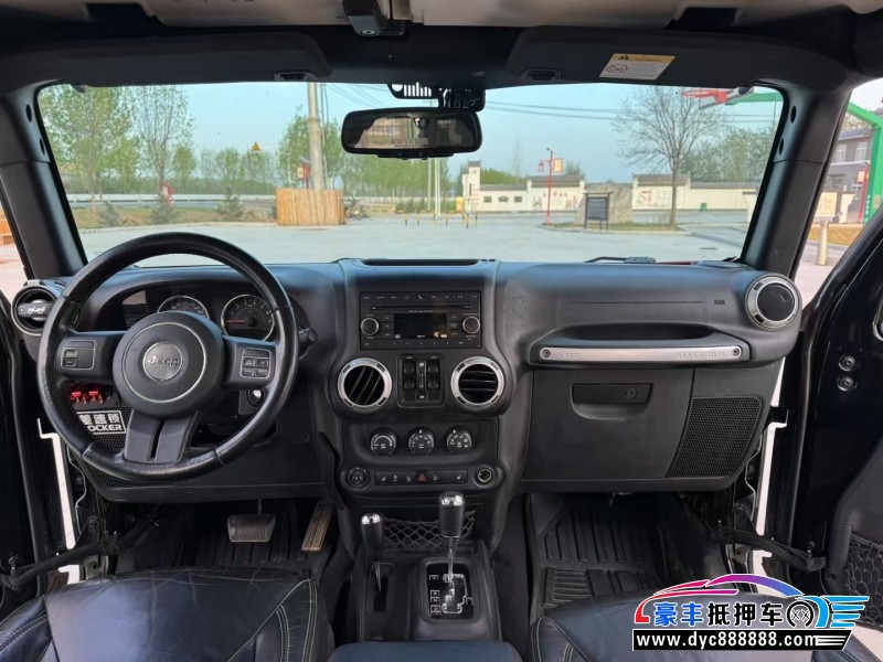 16年Jeep牧马人轿车抵押车出售