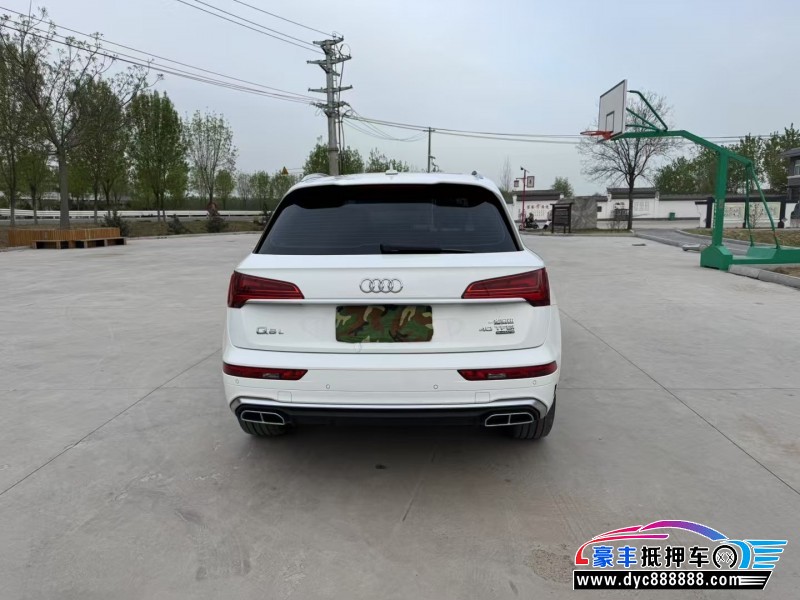 23年奥迪Q5轿车抵押车出售