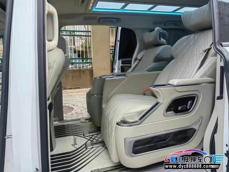 21年别克GL8轿车抵押车出售