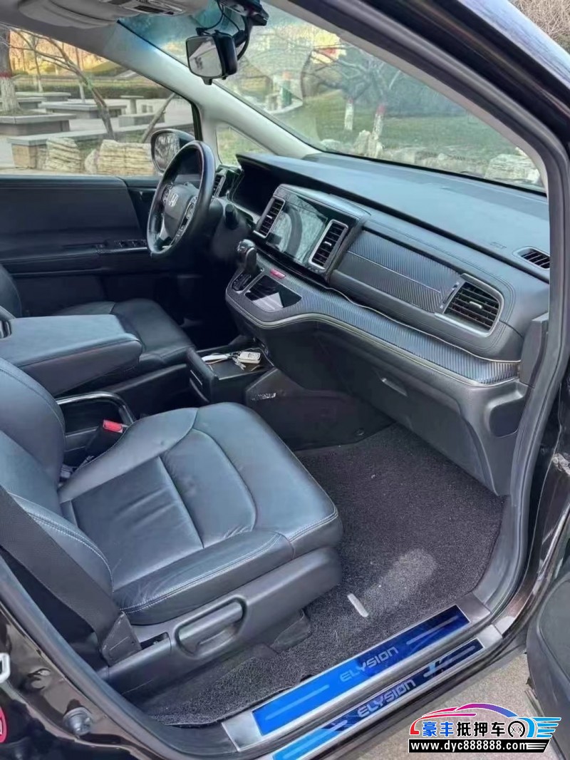 18年本田艾力绅轿车抵押车出售