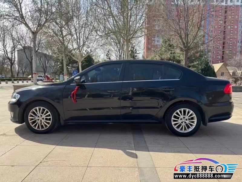 13年大众朗逸轿车抵押车出售