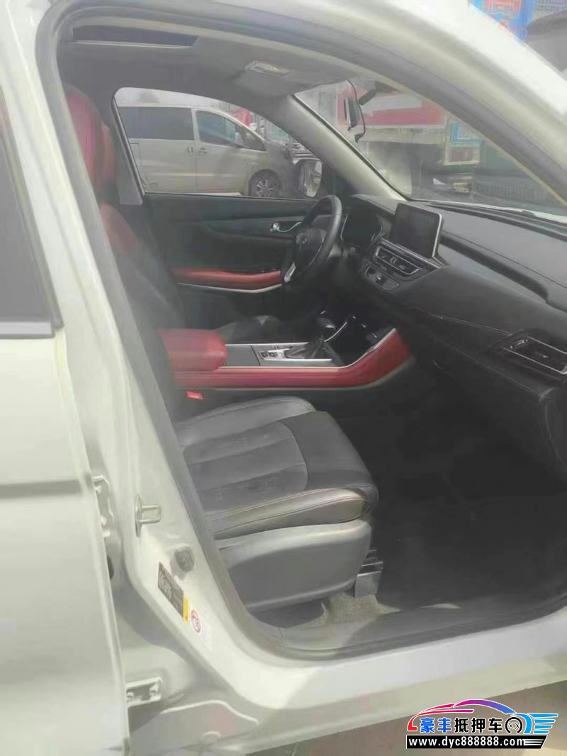 21年长安CS75轿车抵押车出售