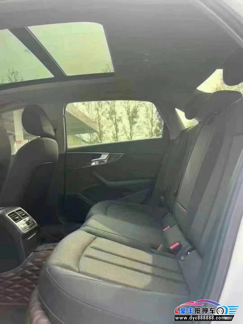 20年奥迪A4L轿车抵押车出售