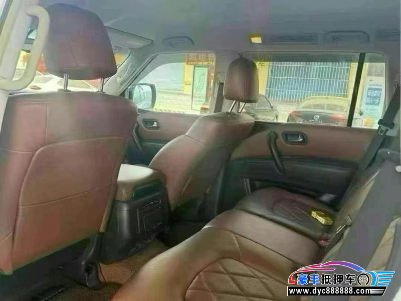 17年日产途乐轿车抵押车出售