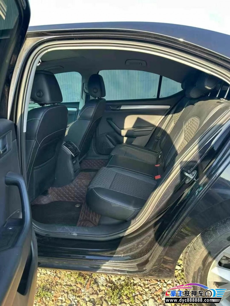 18年斯柯达速派轿车抵押车出售