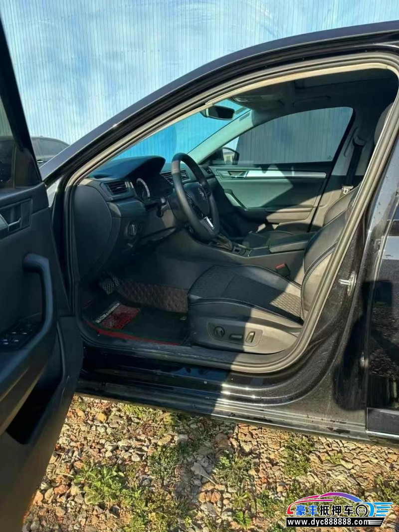 18年斯柯达速派轿车抵押车出售