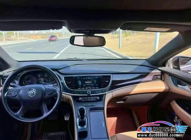 17年别克君越轿车抵押车出售