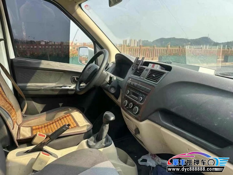 24年长安睿行轿车抵押车出售