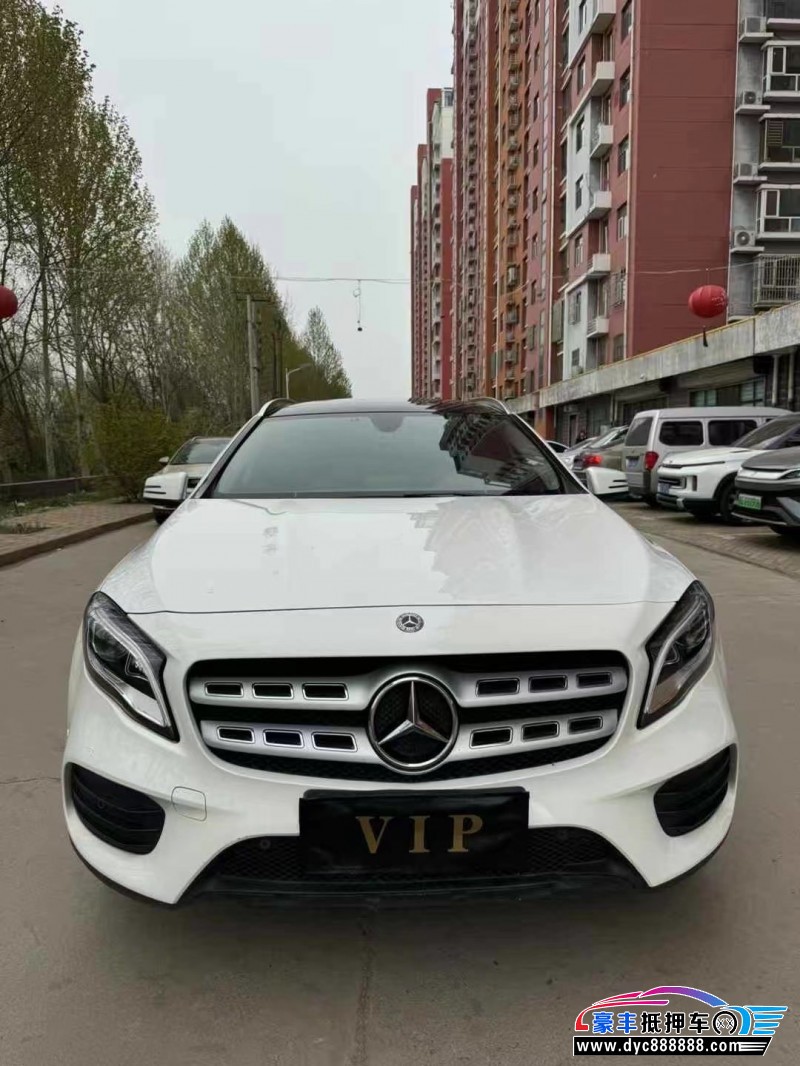 19年奔驰GLA轿车抵押车出售