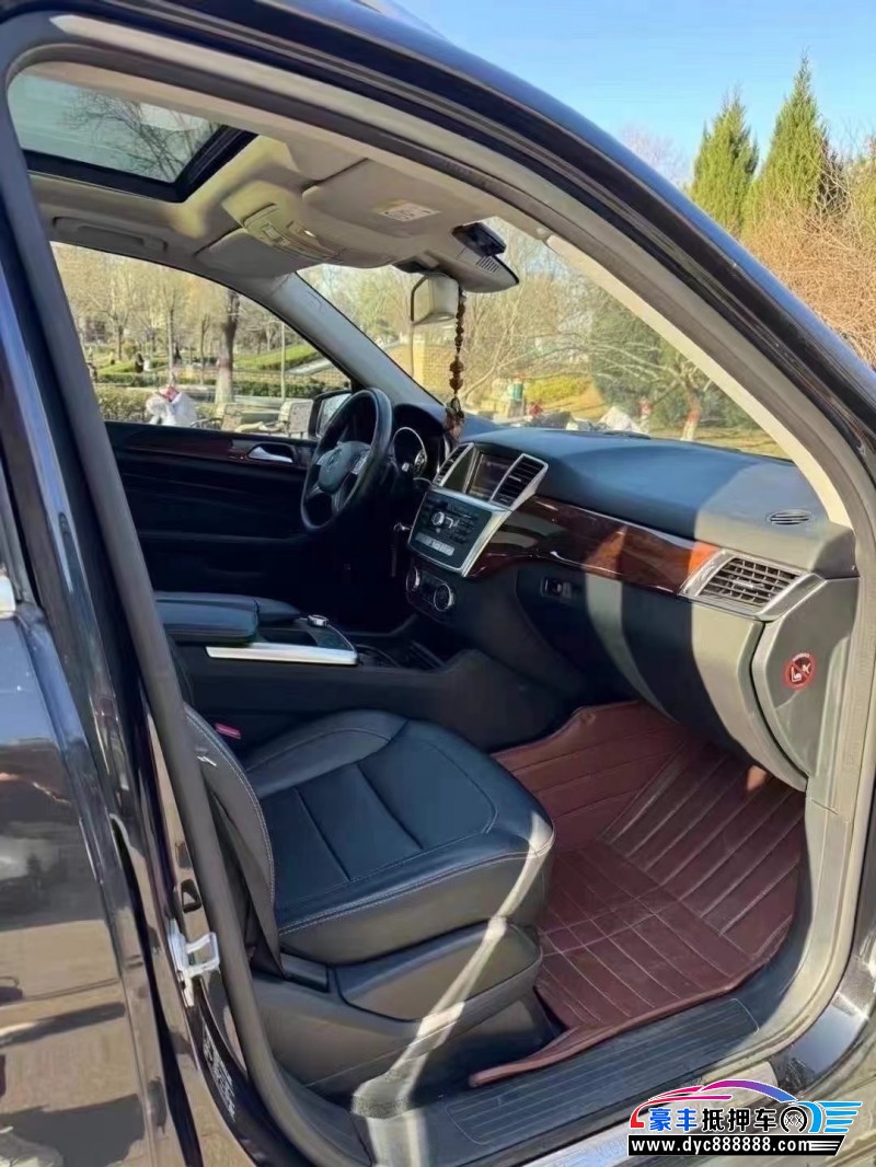 14年奔驰ML轿车抵押车出售