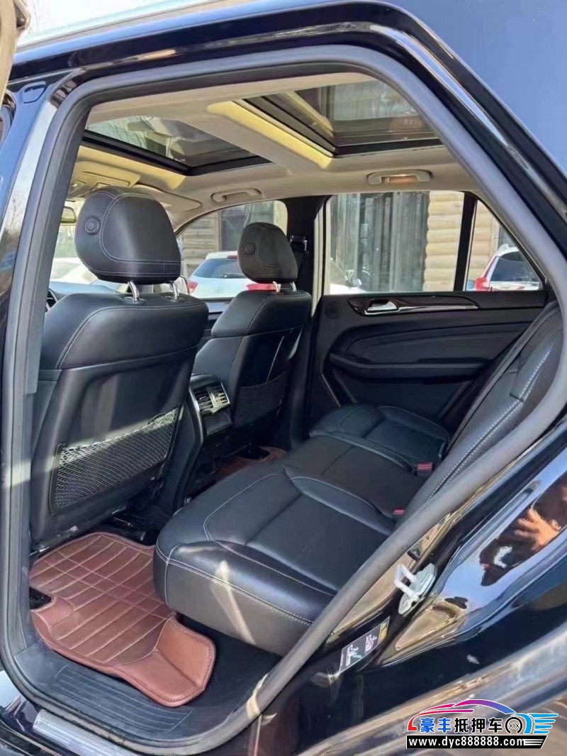 14年奔驰ML轿车抵押车出售