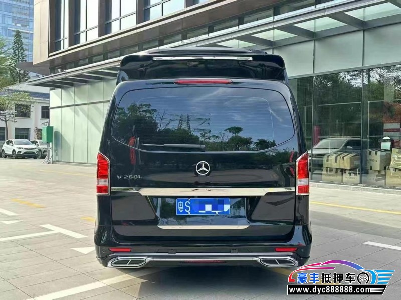 22年奔驰V轿车抵押车出售