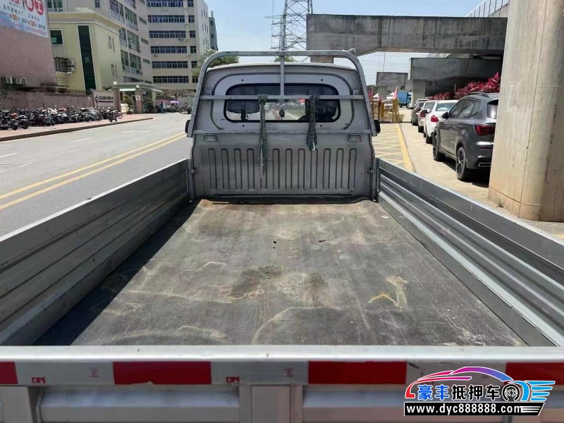 23年东风小康C31轿车抵押车出售