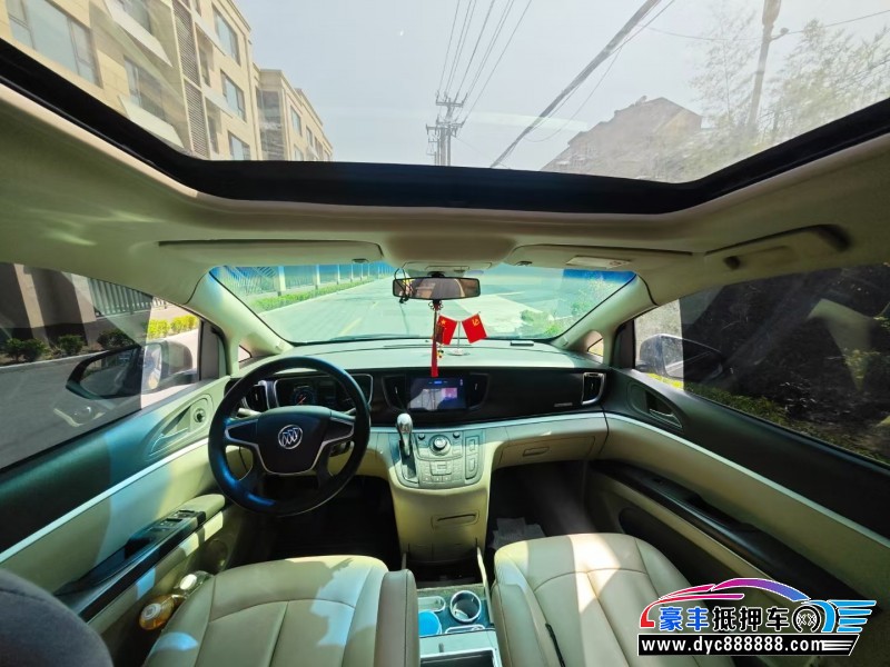 13年别克GL8MPV抵押车出售