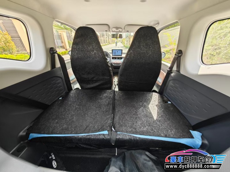 24年奇瑞冰淇淋轿车抵押车出售