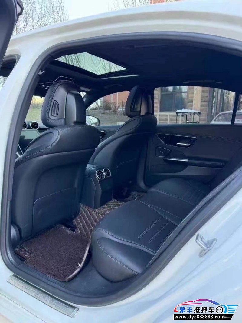 22年奔驰C轿车抵押车出售